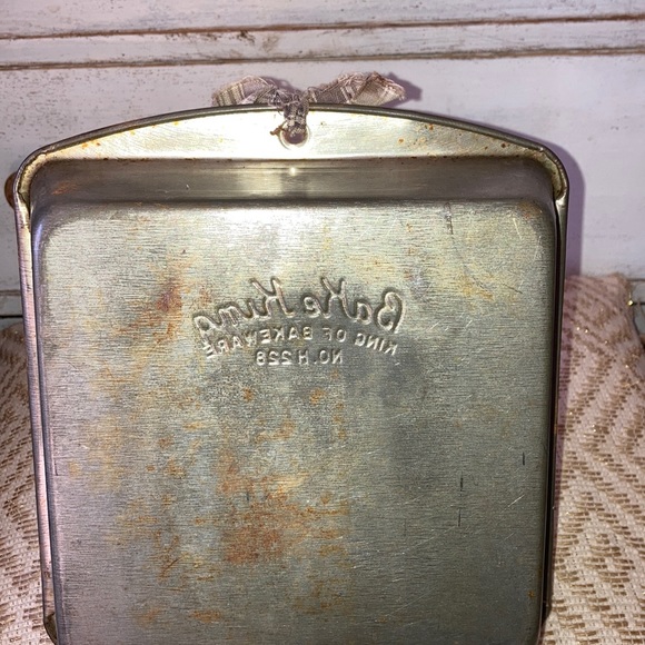 Rustic Metal Square Baking Pan Primitive Kitchen Decor - Picture 7 of 8